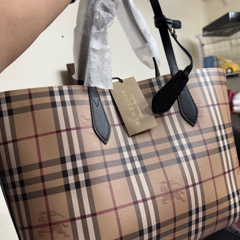 Reversible! Tote bag new ❤️❤️😎😎